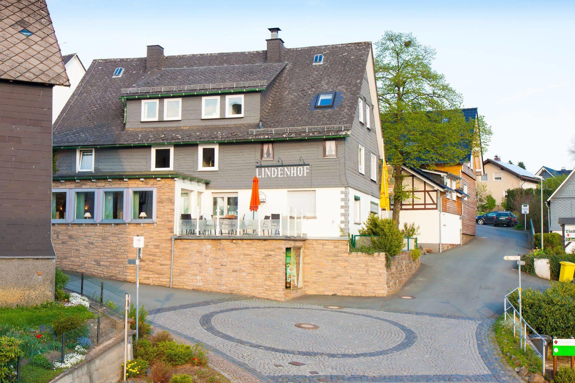 Hotel Restaurant Lindenhof Bad Laasphe Extérieur photo